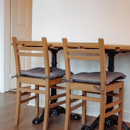 Spacious Flat With Free Parking Apartment Harrogate Bagian luar foto