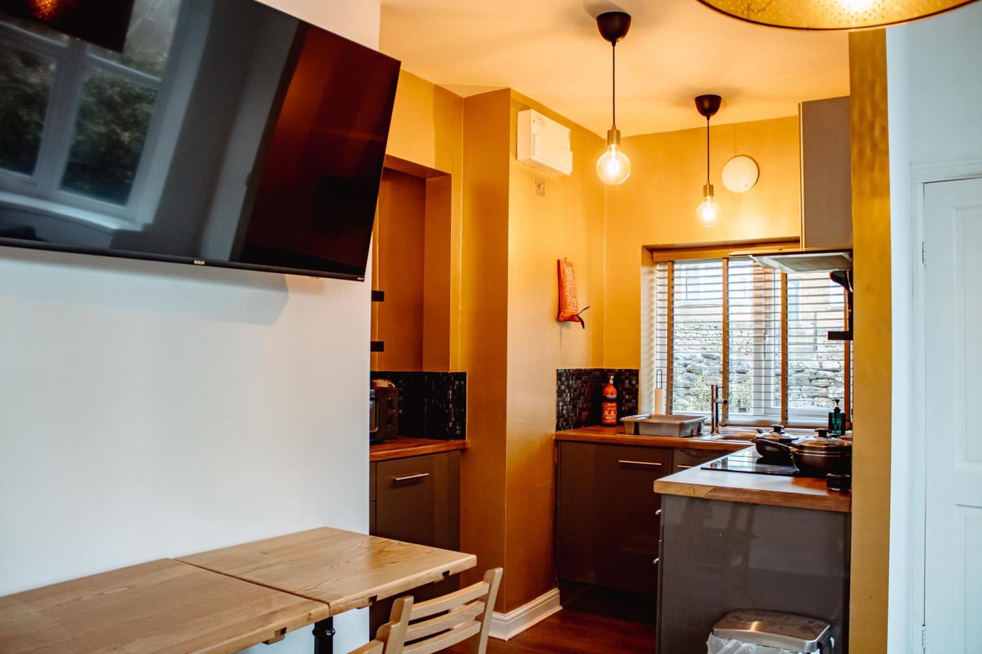 Spacious Flat With Free Parking Apartment Harrogate Bagian luar foto